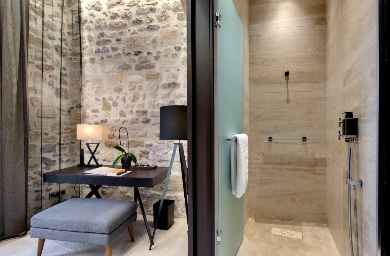 Boutique Hotel Des Remparts & Spa 에그모르트 외부 사진
